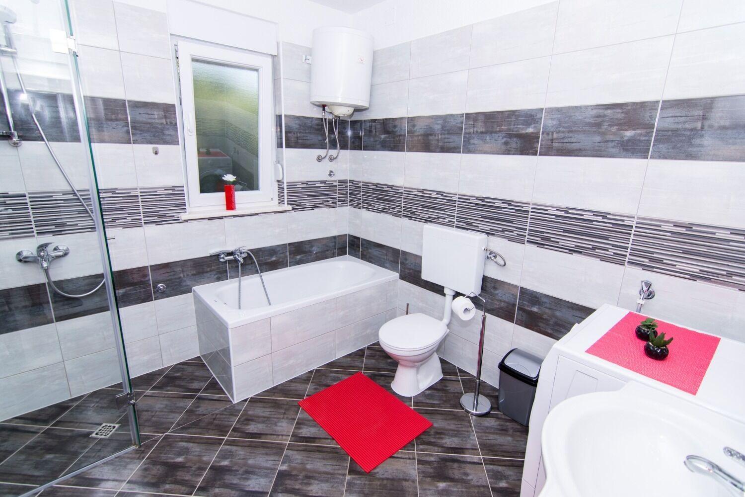 Apartments Ivica - Garden Terrace สลาทิเน ภายนอก รูปภาพ
